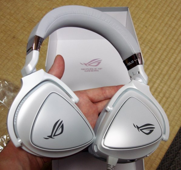 Amazon.co.jp: ASUS RGB ゲーミングヘッドセット ROG DELTA