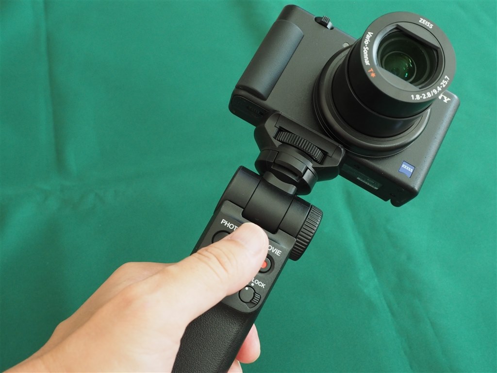 ZV-1以外でも使用したいシューティンググリップ』 SONY GP-VPT2BT 岡安