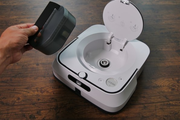 アプリ対応で拭き掃除もルンバ並みに』 iRobot ブラーバ ジェット m6