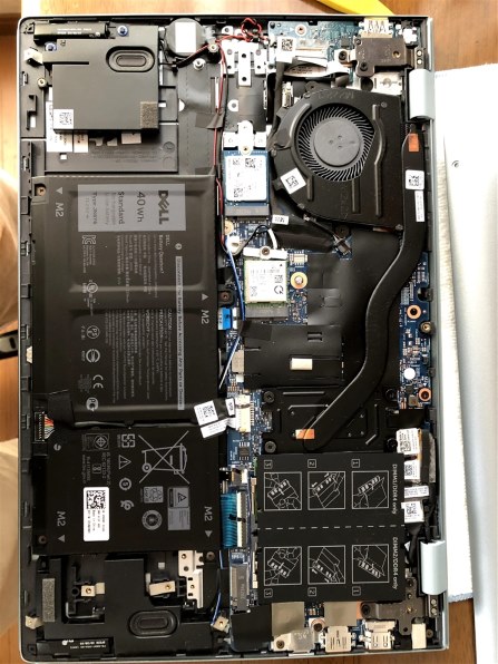 Inspiron 14 5000 プラチナ（SSD+HDD・MX250搭載） Dell Inspiron 14 5000 プラチナ Ryzen 7 4700U・8GBメモリ・512GB SSD