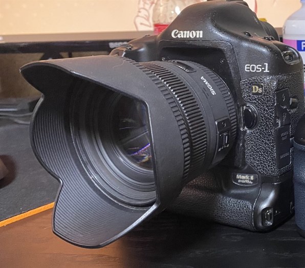 カメラ その他 シグマ 50mm F1.4 EX DG HSM (ｷﾔﾉﾝ用) 価格比較 - 価格.com