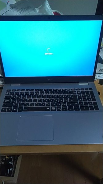 Dell Inspiron 15 5000 プレミアム Core i5 1035G1・8GBメモリ・512GB