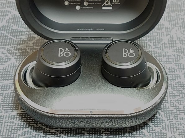 Bang&Olufsen B&O PLAY Beoplay E8 3rd Generation [Black] レビュー