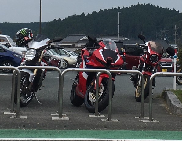 ホンダ CBR600RR レビュー評価・評判 - 価格.com