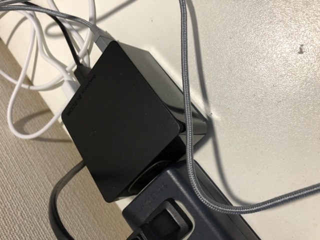 Acコンセント端子の向き エレコム Mpa Ac4u001xbk ブラック Kikibooさんのレビュー評価 評判 価格 Com