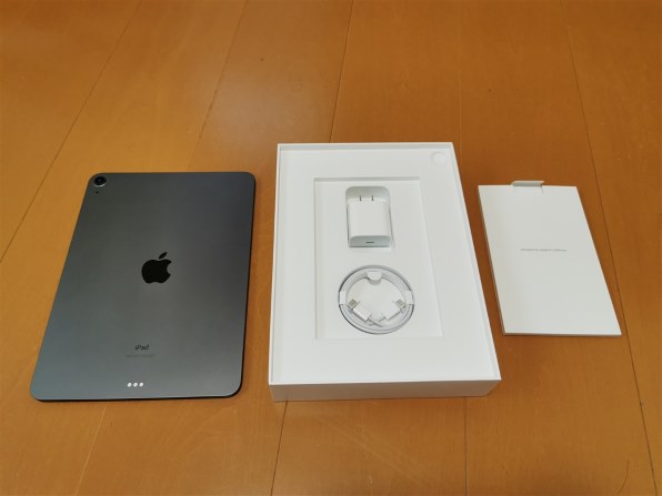 Apple iPad Air 10.9インチ 第4世代 Wi-Fi 64GB 2020年秋モデル MYFN2J