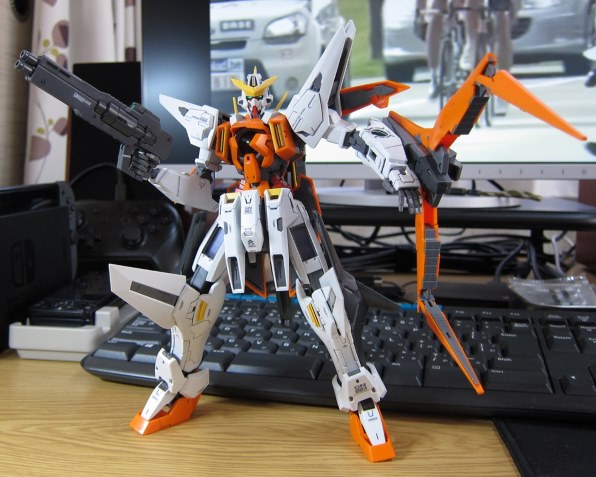 BANDAI MG 1/100 ガンダムキュリオス 価格比較 - 価格.com