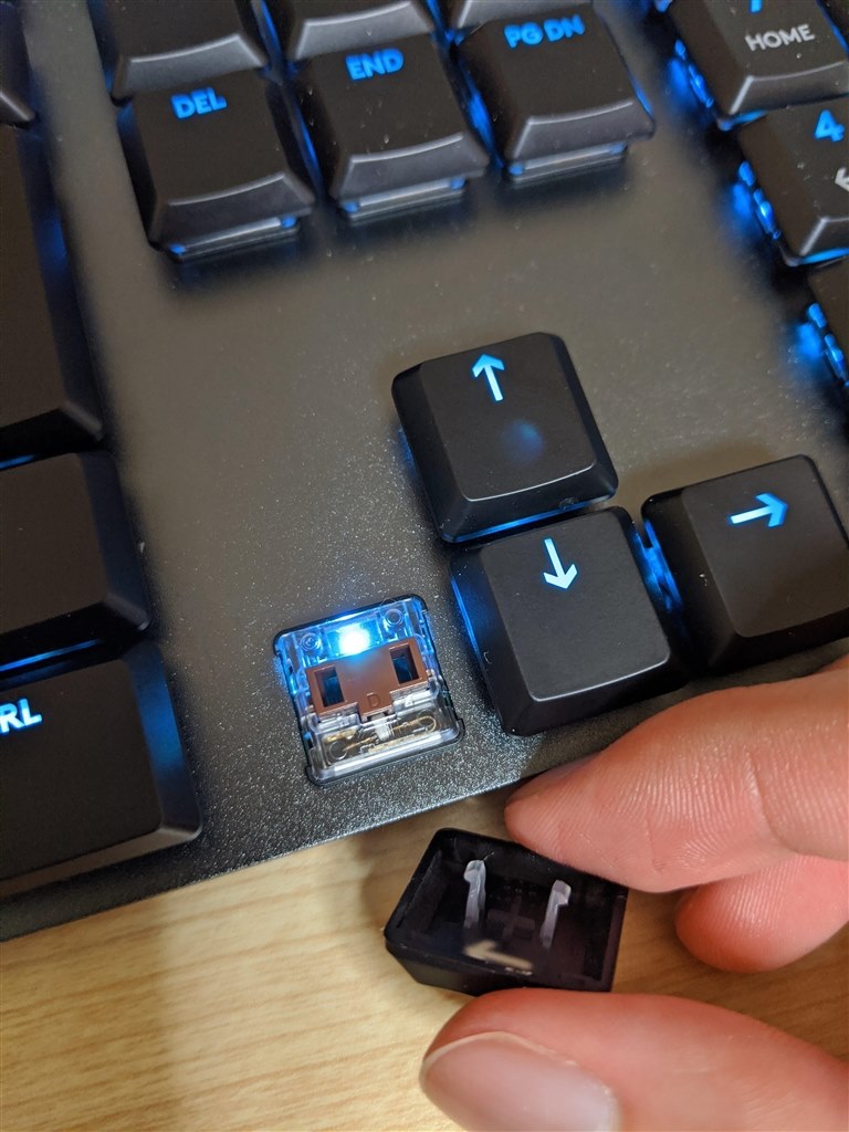 完成度、質感共に高いおすすめできる高級メカニカルキーボード』 ロジクール G813 LIGHTSYNC RGB Mechanical Gaming  Keyboards-Tactile G813-TC [カーボンブラック] Torpbeatさんのレビュー評価・評判 - 価格.com