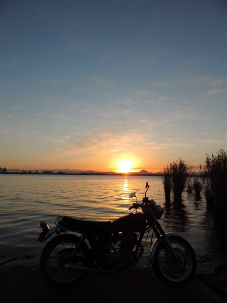 ショット数2045!■ほぼ新品■ NikonD200 ショット数2045!□ほぼ新品□ NikonD200