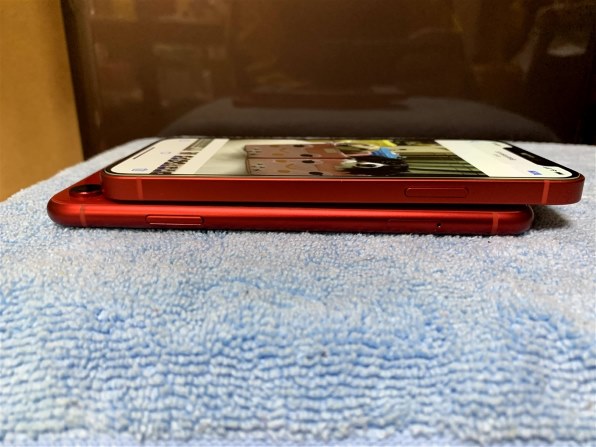 Apple iPhone 12 (PRODUCT)RED 64GB SIMフリー [レッド]投稿画像・動画 ...