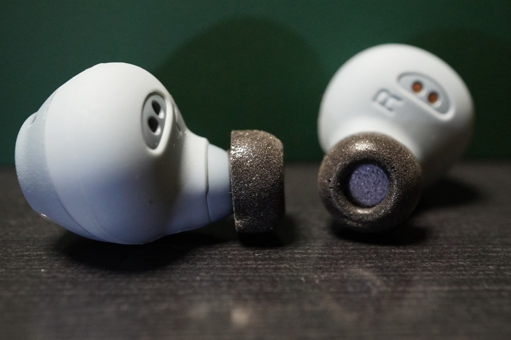 音と装着感はイヤーピース交換で改善 充電不良を荒療治で改善 ヤマハ Empower Lifestyle Tw E5a A スモーキーブルー Nbanjoさんのレビュー評価 評判 価格 Com