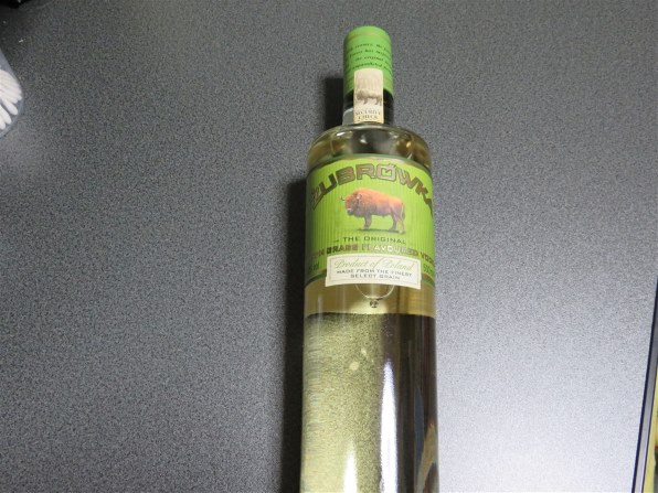 ズブロッカ ズブロッカ 500ml ウォッカ 価格比較 - 価格.com