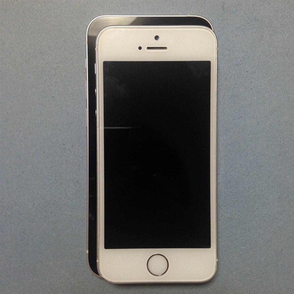 Apple iPhone SE ゴールド 第一世代 おまけiPad mini初代 iPhone-SE-Outdoors-photos-01-