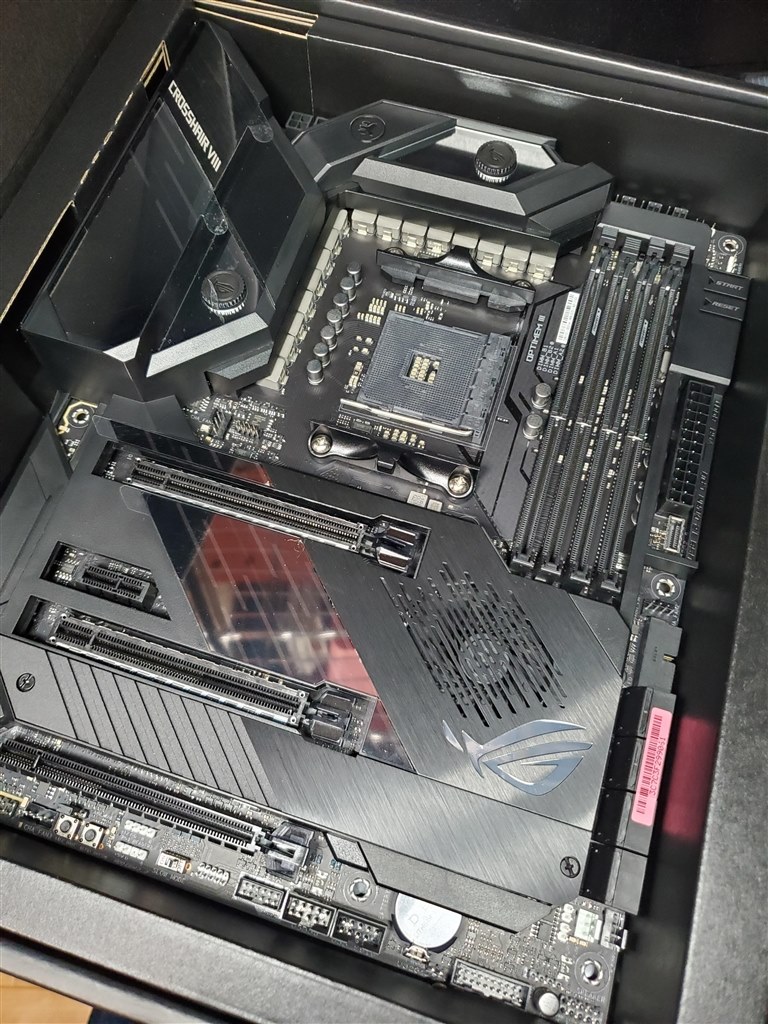 5950Xと組みあわえて使える最上位のAM4マザーボード』 ASUS ROG