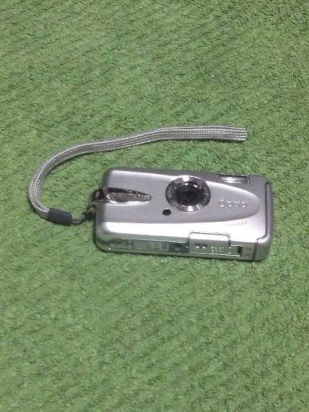 PENTAX 防水デジタルカメラ Optio (オプティオ) W30 シルバー OPTIOW30S Amazon | PENTAX 防水デジタルカメラ Optio (オプティオ) W30