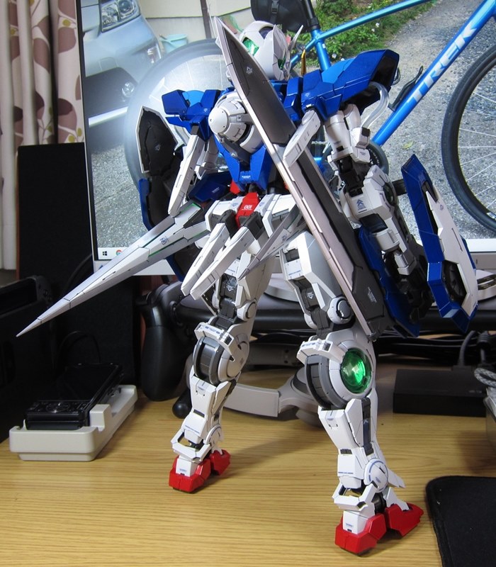 大満足！』 BANDAI PG 1/60 ガンダムエクシア しんいちろーさん