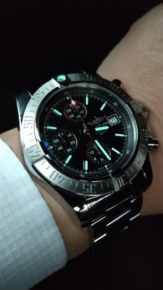 ブライトリング アベンジャー II A13381111B1A1投稿画像・動画