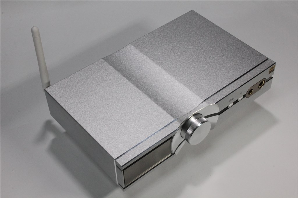 縦置きできるのでデスク設置にピッタリ。音質も良好』 iFi audio 縦置きできるのでデスク設置にピッタリ。音質も良好』 iFi audio