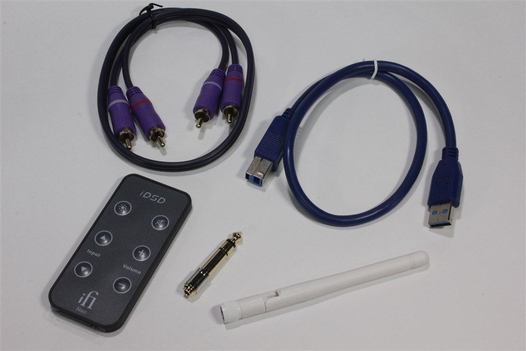 縦置きできるのでデスク設置にピッタリ。音質も良好』 iFi audio