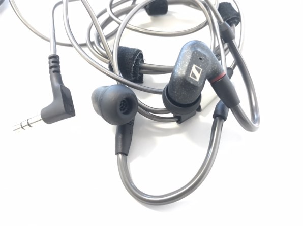 【新品】Sennheiserゼンハイザー IE 300 ヘッドフォン Amazon.co.jp: Sennheiser Earphones, Wired IE 300, Black
