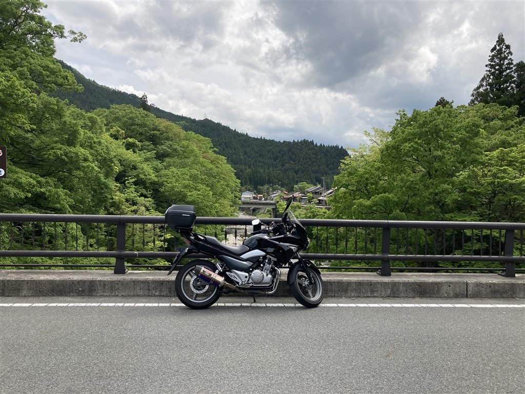 リターンライダーが復帰するにちょうど良いバイクです スズキ Gsr250s Cyapuさんのレビュー評価 評判 価格 Com