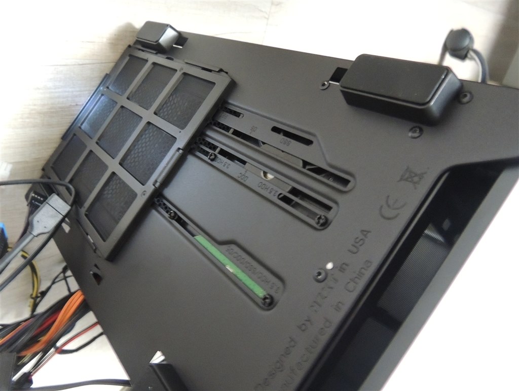 きれいな白』 NZXT H210 CA-H210B-W1 [マットホワイト/ブラック