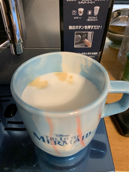 デロンギ マグニフィカS カプチーノ スマート ECAM23260SBN投稿