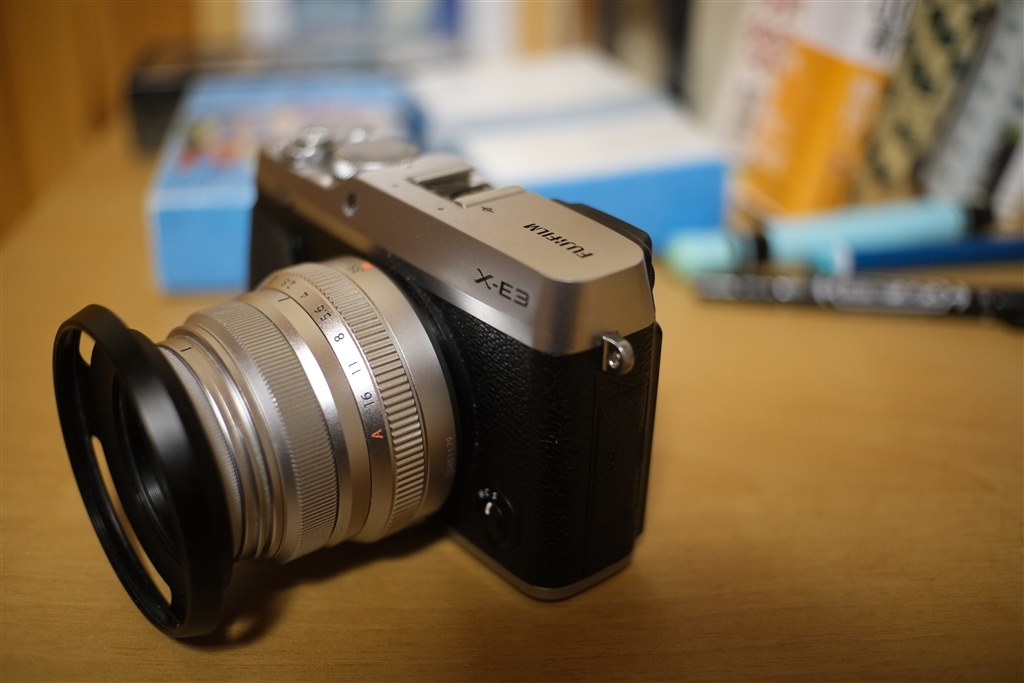 富士フイルムFUJIFILM X-E4 シルバー - デジタルカメラ