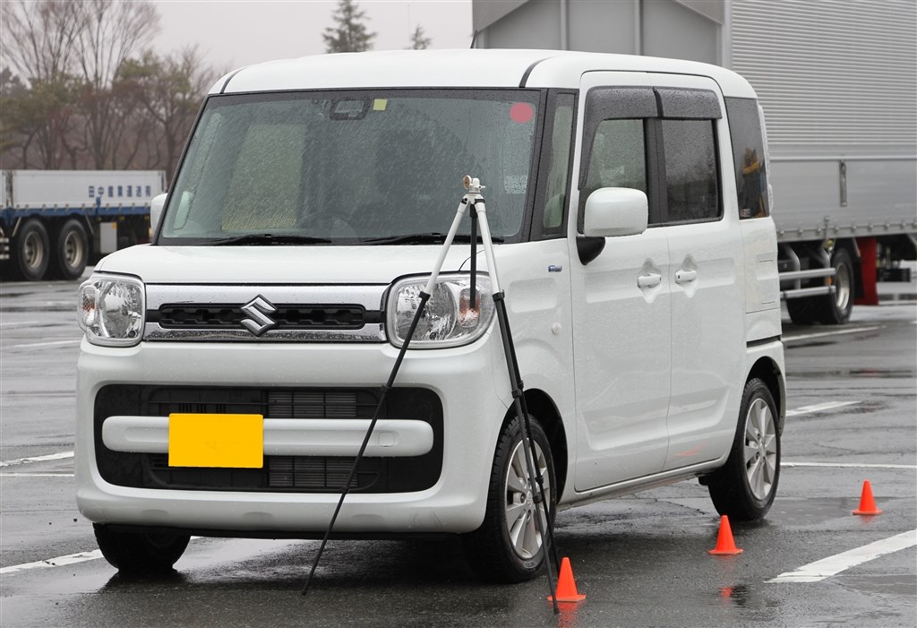 車両感覚と操作性は王者を凌ぐけど スズキ スペーシア 17年モデル 安くて結構 さんのレビュー評価 評判 価格 Com