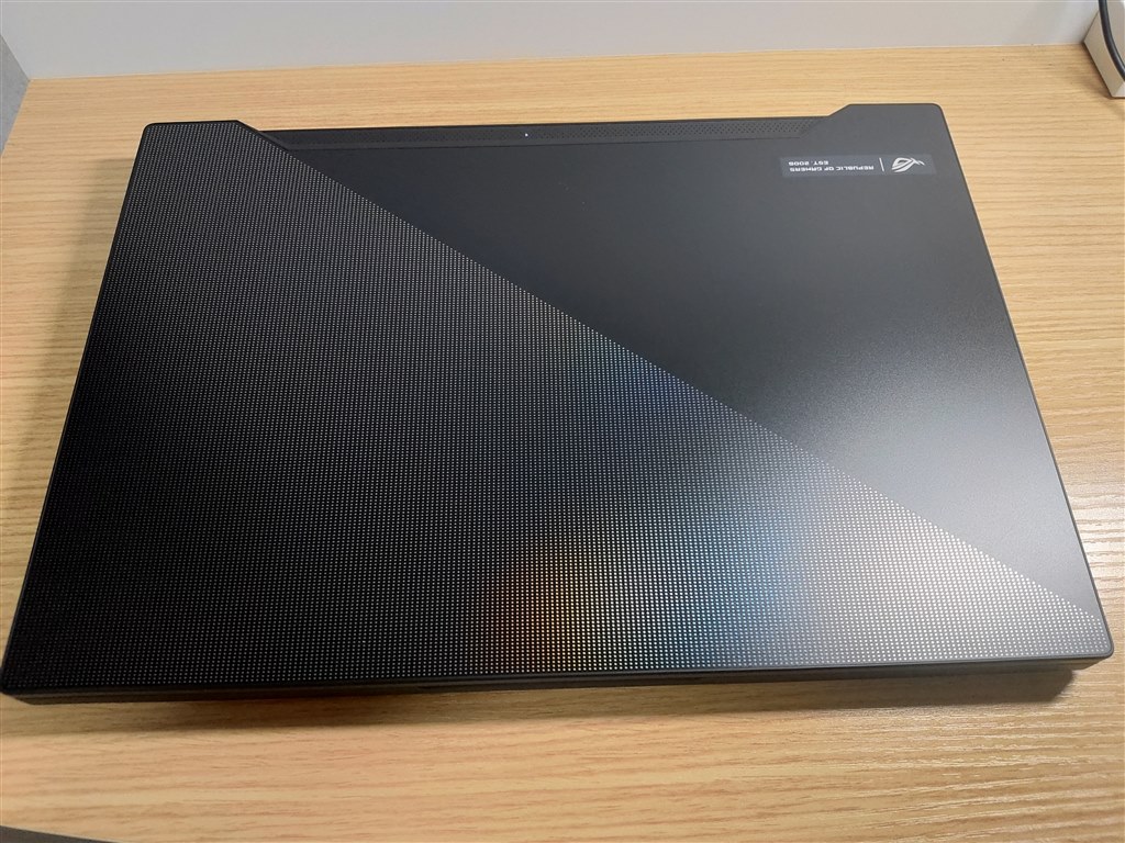 ゲーミングノートに見えないので、使いやすいです』 ASUS ROG Zephyrus