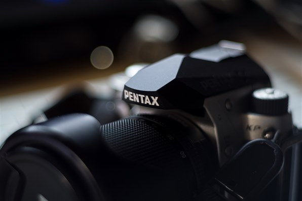 ペンタックス PENTAX KP J limited ボディ [Black & Gold]投稿画像