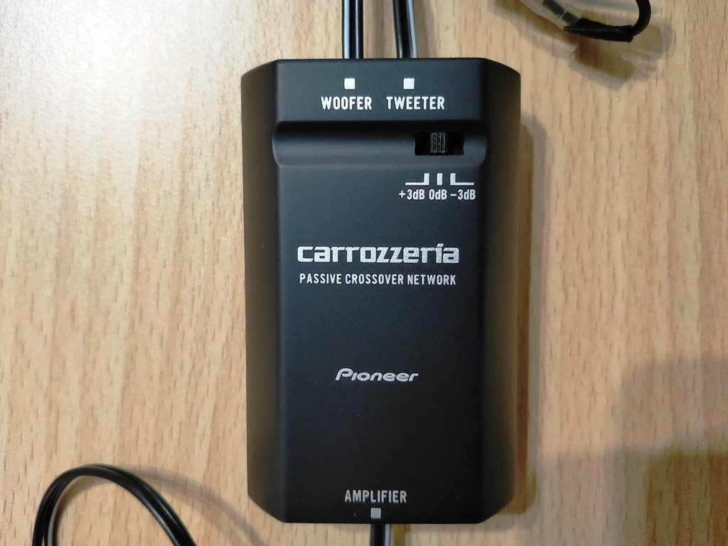 デッドニングして低音域が物足りないならサブウーファーの検討を デッドニングして低音域が物足りないならサブウーファーの検討を