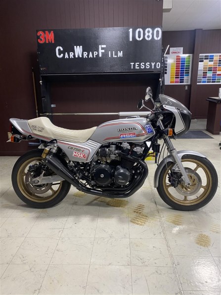 ボクをバイクの世界に引き込んだ張本人 ホンダ Cb750f 北風急行さんのレビュー評価 評判 価格 Com