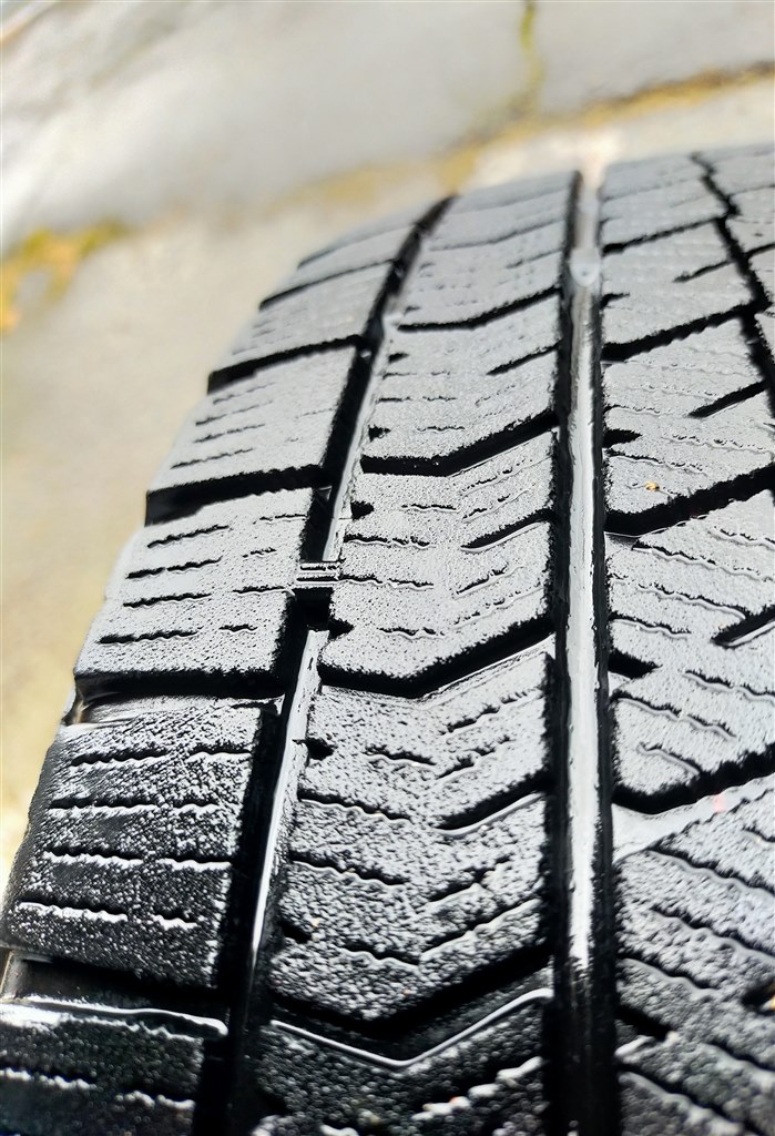 4シーズン 18,500kmプラットホーム出現近い』 ブリヂストン BLIZZAK VRX2 175/65R15 84Q  FXサイクロンさんのレビュー評価・評判