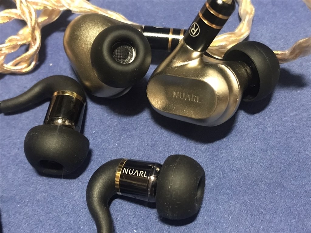 素敵な音が立体的に展開。評価少なく目立たないが侮り難し。』 エム