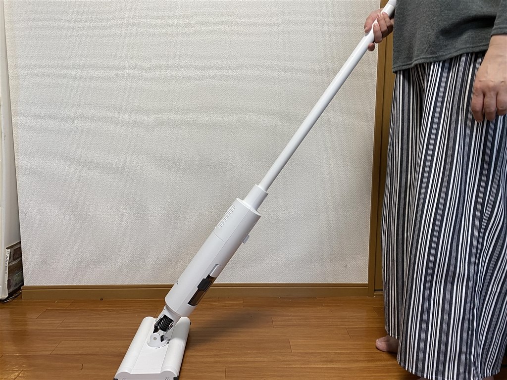 独特の浮遊感で掃除が楽しくなる新しいタイプのスティック掃除機