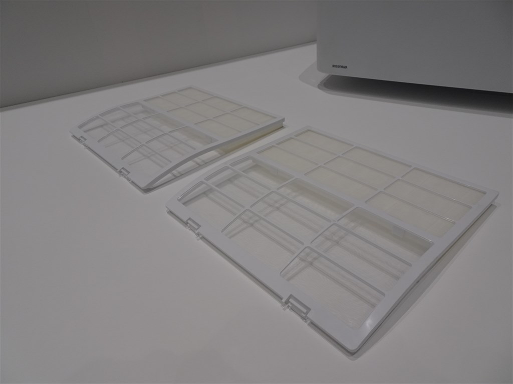 お手頃価格のアイリスのエアコンに空気清浄フィルター搭載モデル