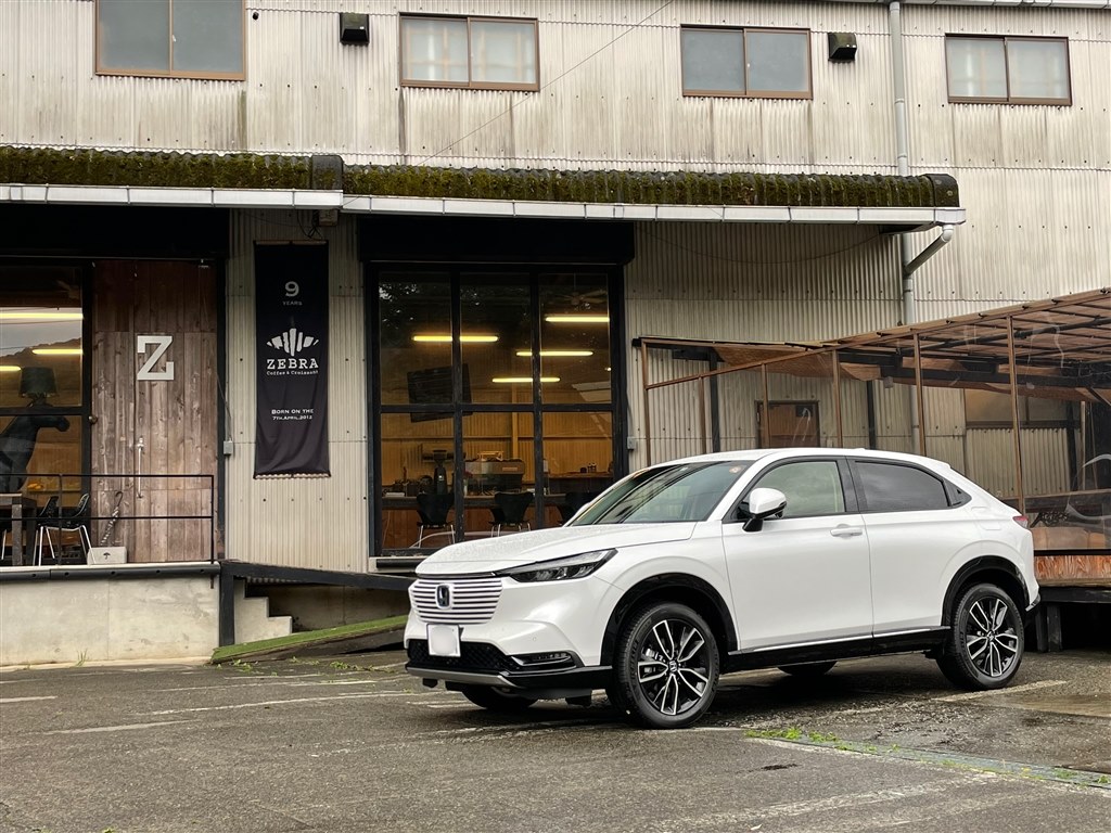 ホンダ VEZEL ｅ:HEV Z グリル② 楽天市場】新型ヴェゼル RV パーツ フロントグリルガーニッシュ