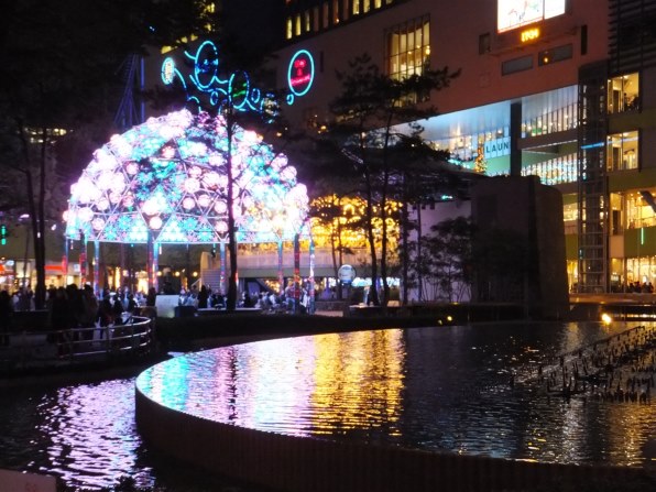 富士フイルム FinePix F550EXR [シャンパンゴールド]投稿画像・動画