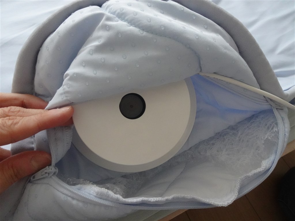寝汗による背中のムレをファン排気で解消して一晩中サラッと快眠