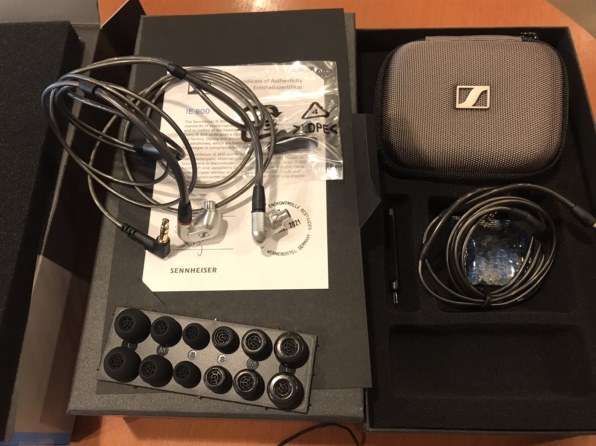 TZ700に続き 個人的に神機認定。ケーブル3種付属が嬉しい