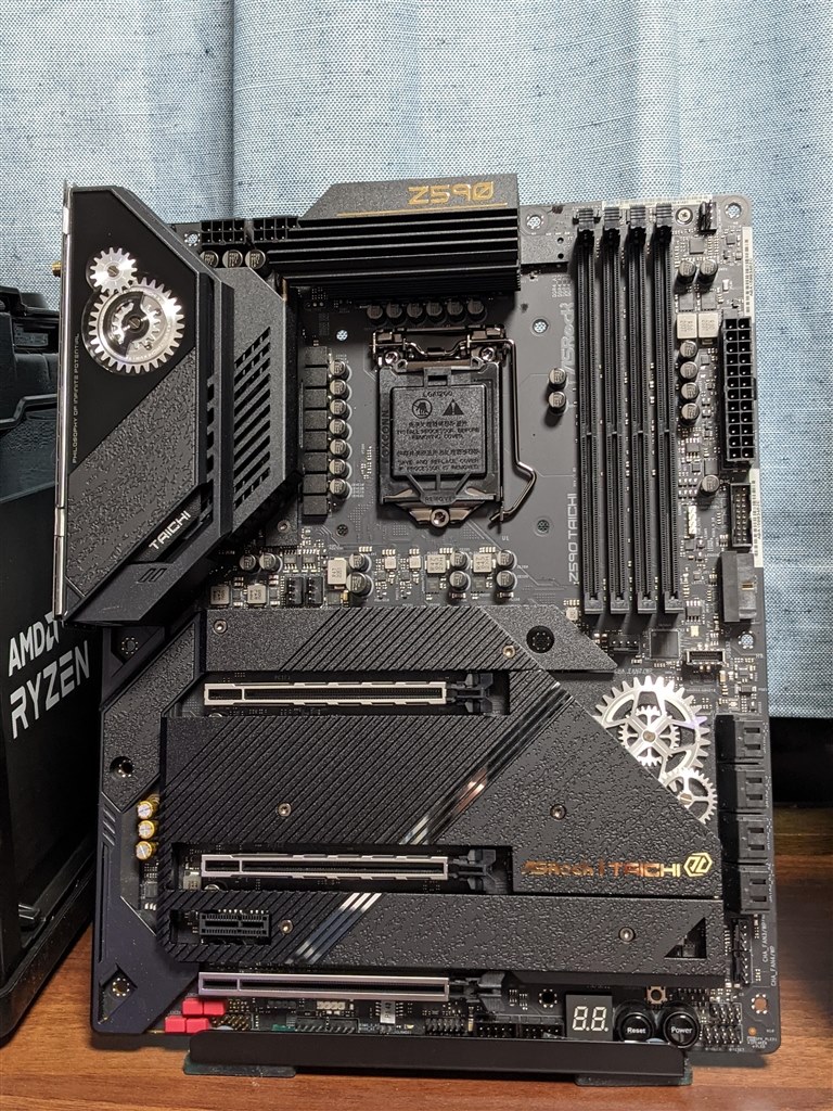 とにもかくにもかっこいい！』 ASRock Z590 Taichi ひこにきさんの