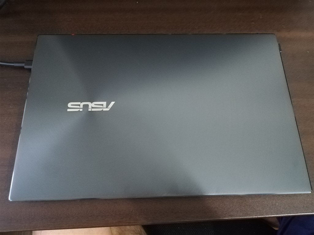 コンパクトで性能もよく、ビジネスに最適』 ASUS ZenBook 14 UM425IA