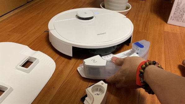エコバックス　DEEBOT T9＋ Amazon.com - ECOVACS DEEBOT T9+ Robot Vacuum and Mop Combo