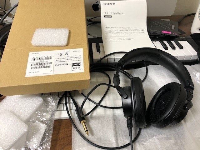 コレが30,000円越えとは(NGワード)である。』 SONY MDR-M1ST JUNK