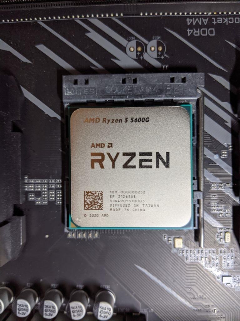【新品未使用】Ryzen 5 5600G BOX (国内正規品) AMD