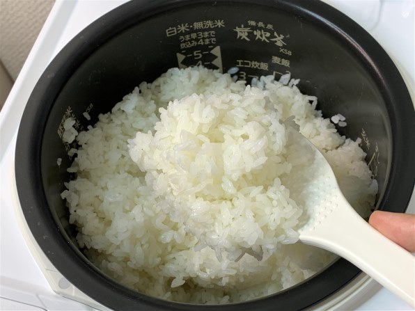 三菱電機 備長炭 炭炊釜 NJ-XSC10J 三菱 MITSUBISHI 炊飯器 5.5合 備長炭 蒸気レスIH クリスタルホワイト