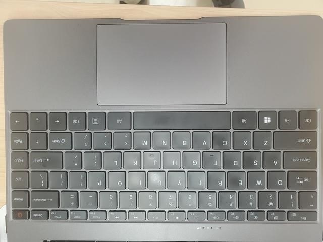CHUWI CORE BOOK X 英語配列 ジャンク 61kXBfpn46L._SL1100_1100x.jpg?