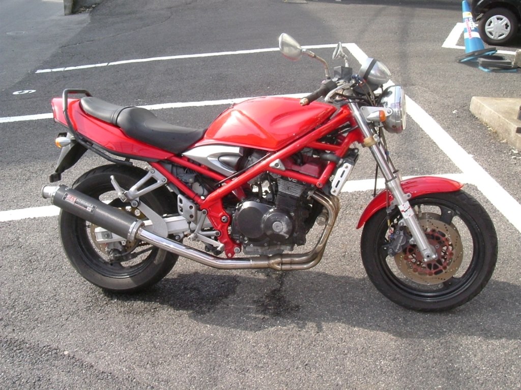 学生時代に最初に買ったバイク』 スズキ バンディット400V まぐたろう