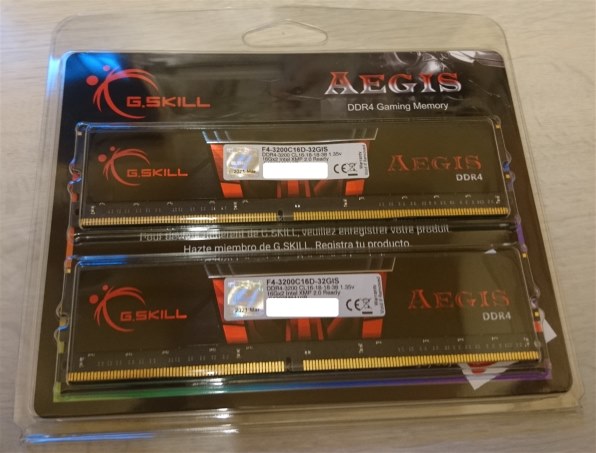 F4-3200C16D-32GIS[DDR4 PC4-25600 16GB×2]